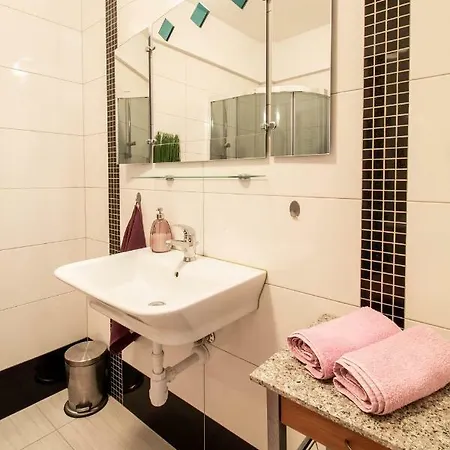 Apartament Zeglarza ギジツコ